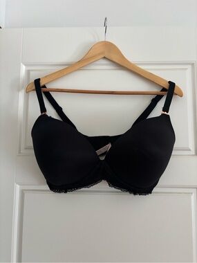 Black Lace Trim T-Shirt Nursing Bra